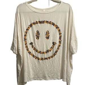 Oversized White Short Sleeve Tee with Floral Smiley Face Design